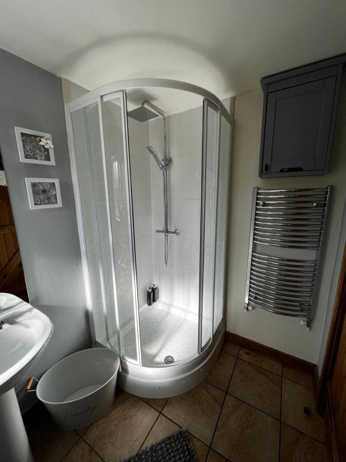 Pear Tree Cottage Courtyard Шрусбъри Екстериор снимка